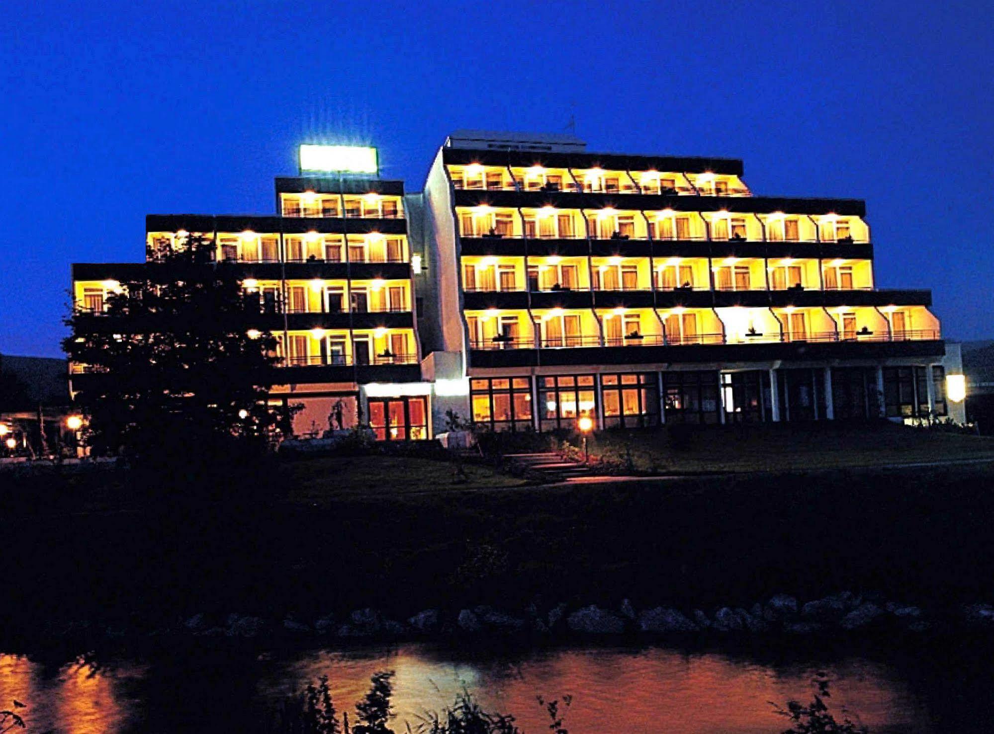Parkhotel Ольсберг Экстерьер фото